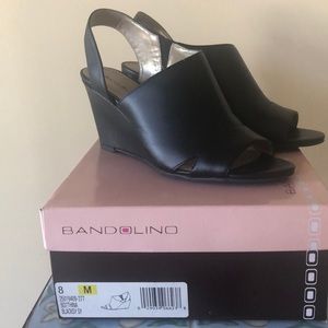 Bandolino womens open toe wedge dressy shoe size 8